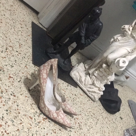 Dior heels - Picture 1 of 10